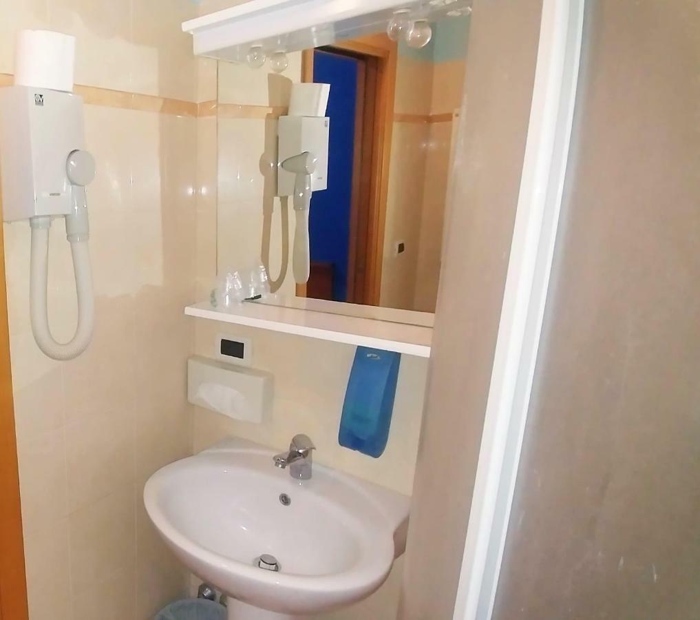 Porto Recanati Zimmer Eksteriør billede