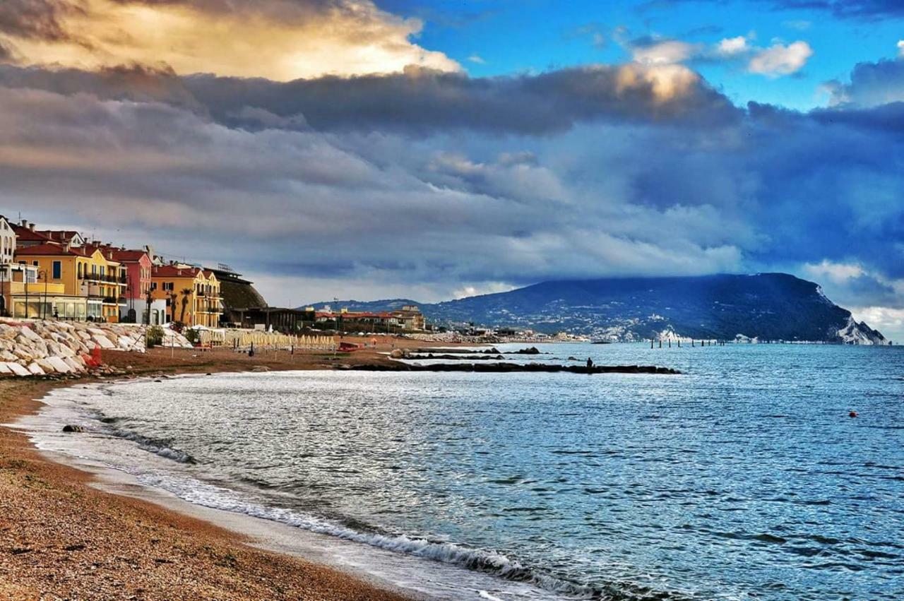 Porto Recanati Zimmer Eksteriør billede